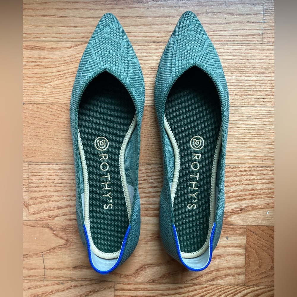 Rothys safari points 7.5